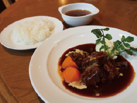 玉田泉イチオシの今日の一品 「ビーフシチューランチ」